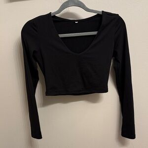 Black Long Sleeve Crop Top